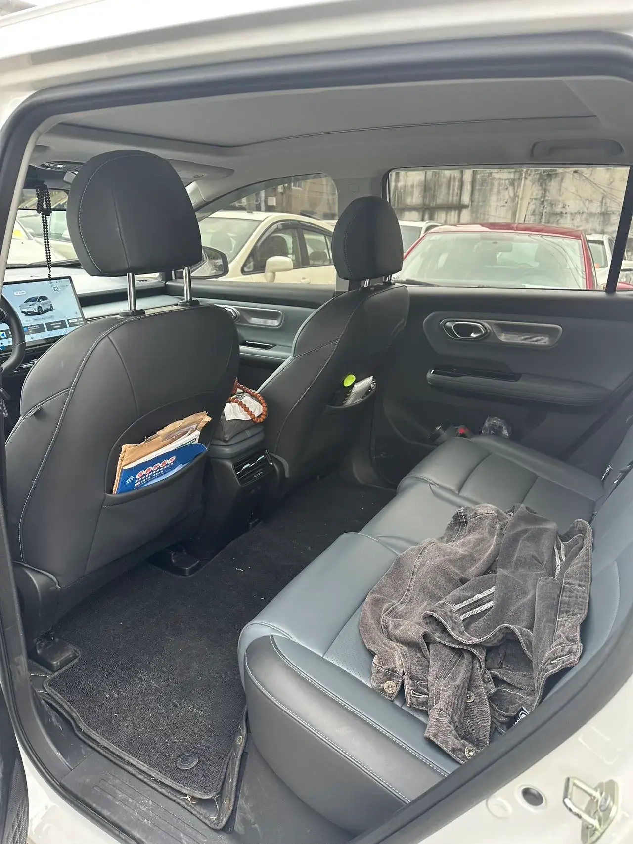 2023 AION Y thumbnail 4