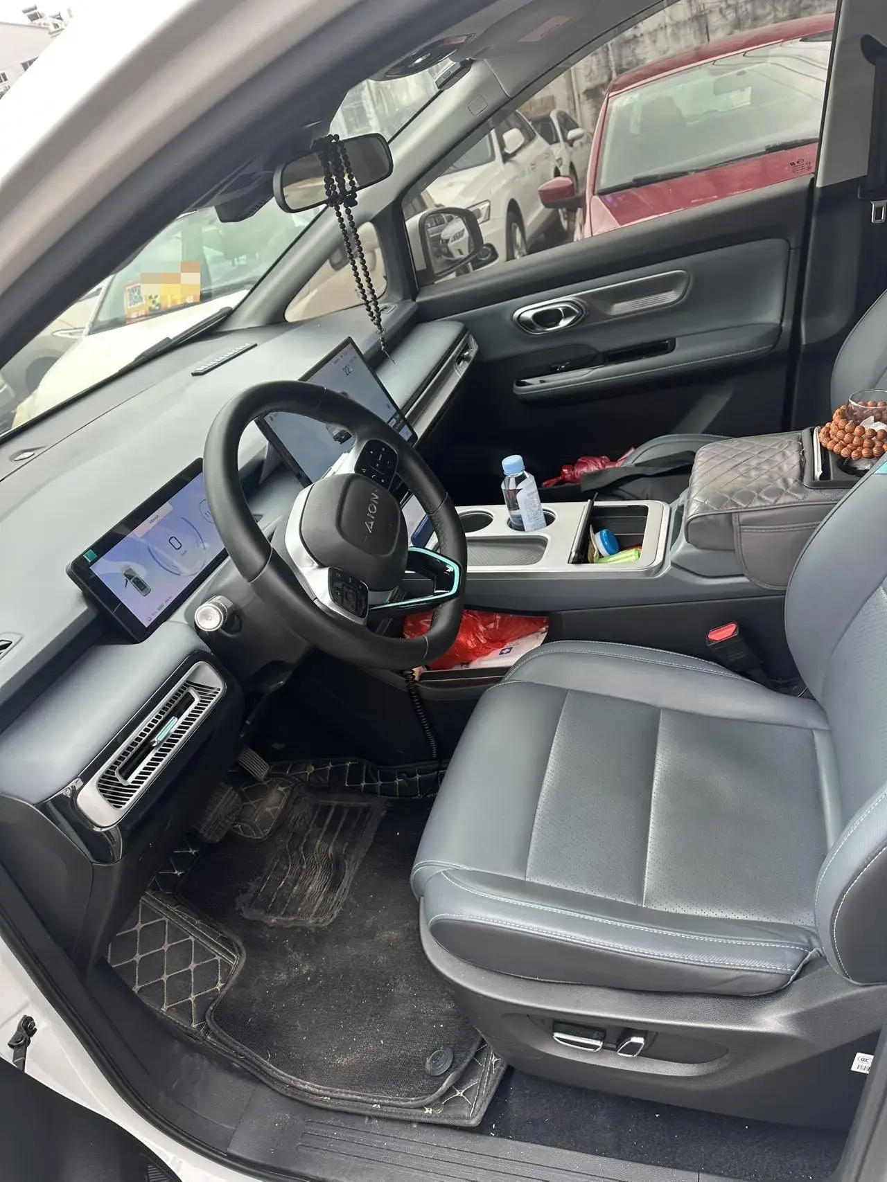 2023 AION Y thumbnail 3