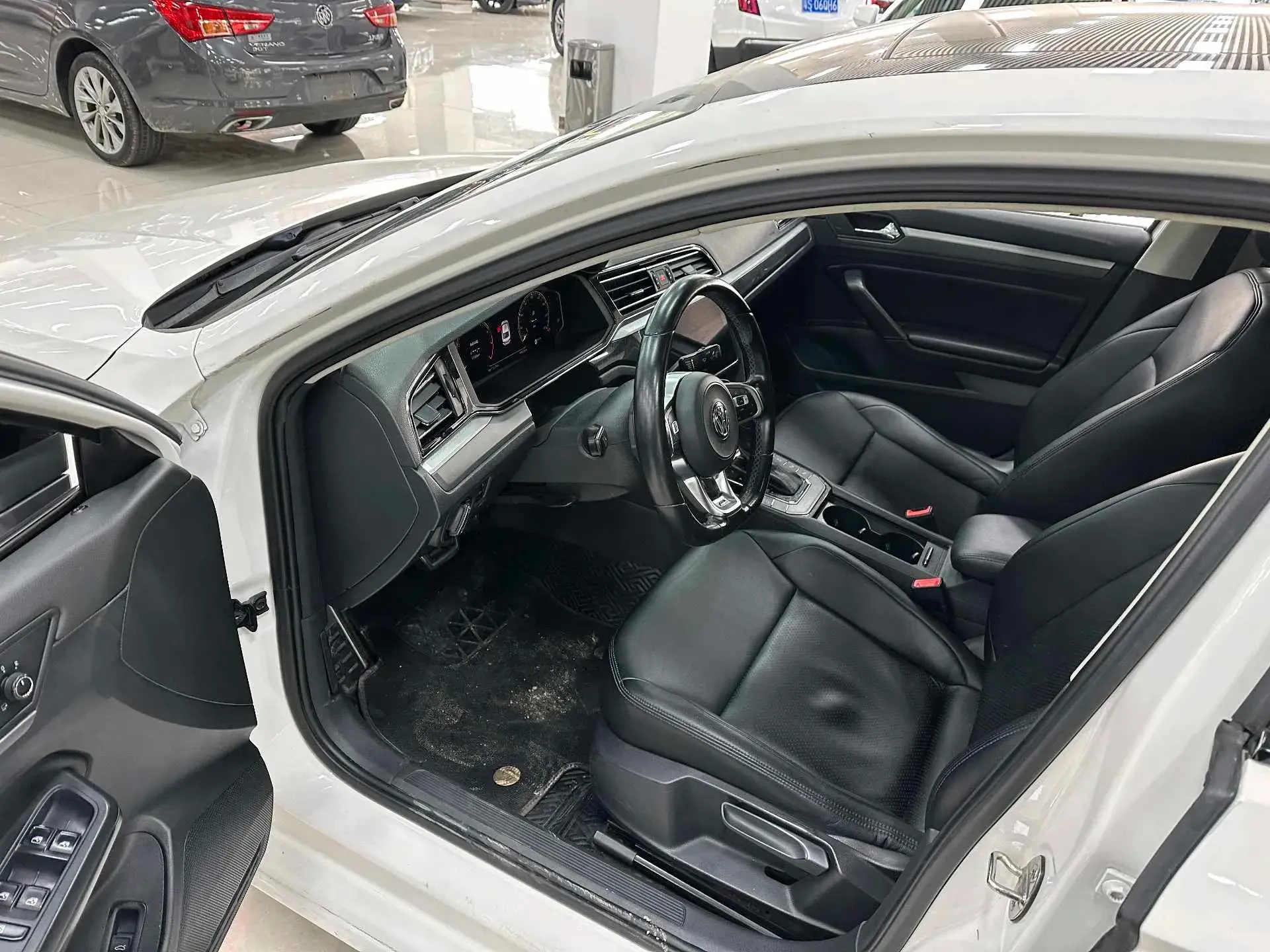 2019 VOLKSWAGEN LAMANDO thumbnail 4