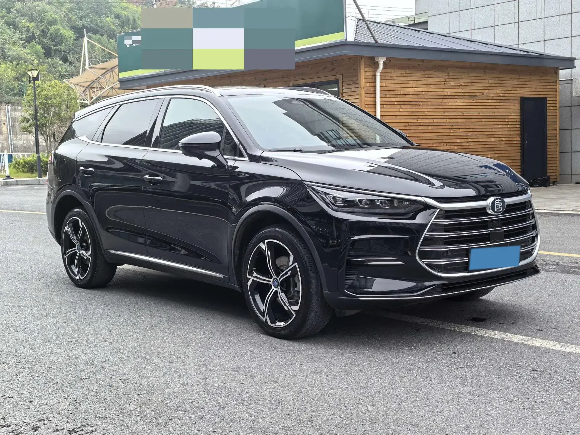 2021 BYD TANG thumbnail 3