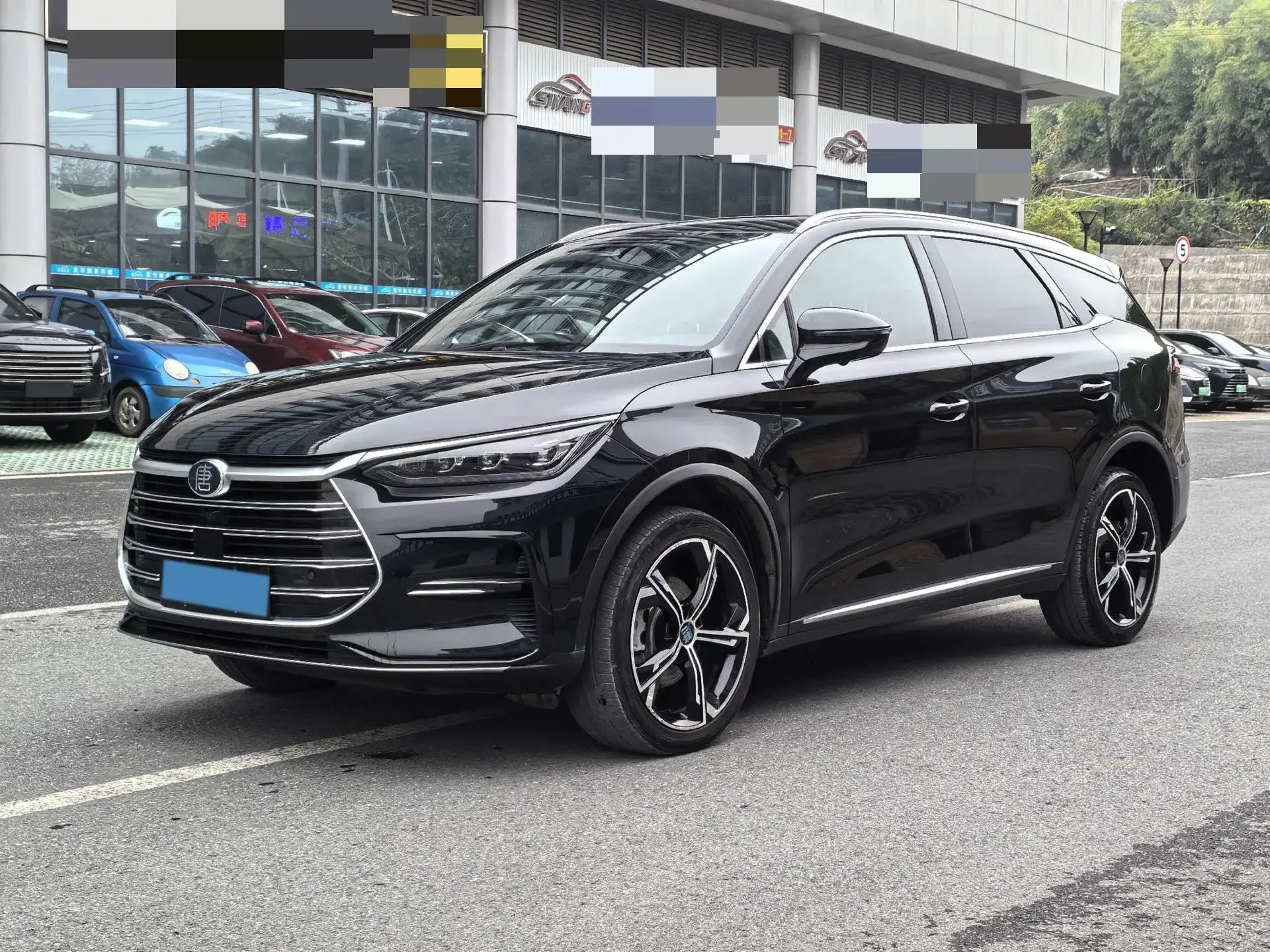 2021 BYD TANG view 1