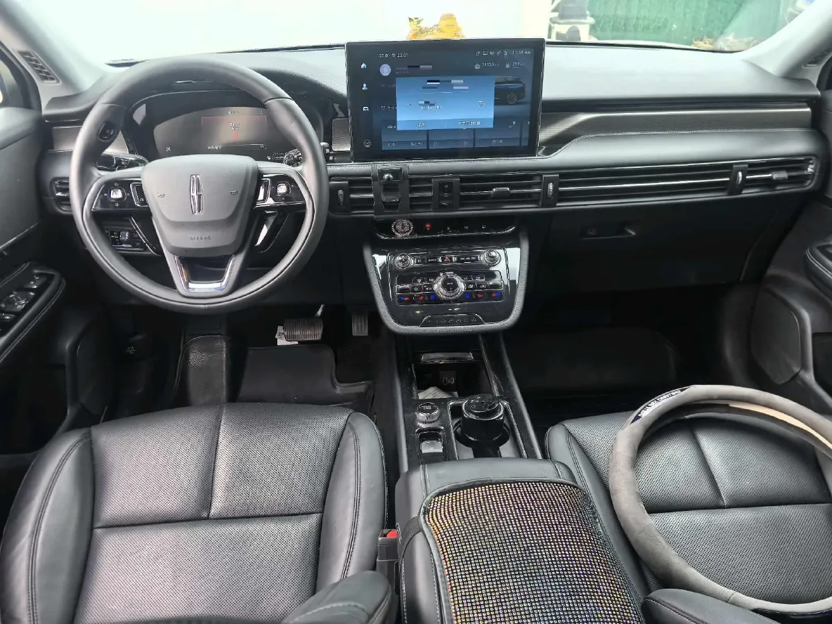 2022 Lincoln Corsair 2.0T 245HP L4 8AT,autocango,china used car exporter,china ev exporter,chinese used car exporter,chinese used ev exporter