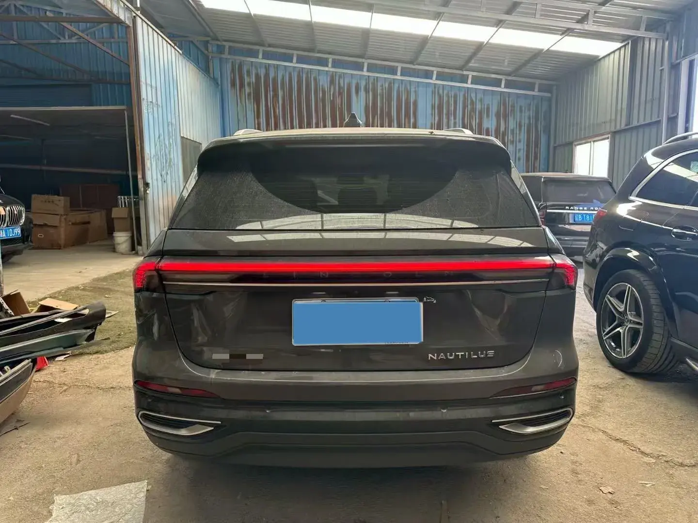 2023 LINCOLN NAUTILUS thumbnail 3