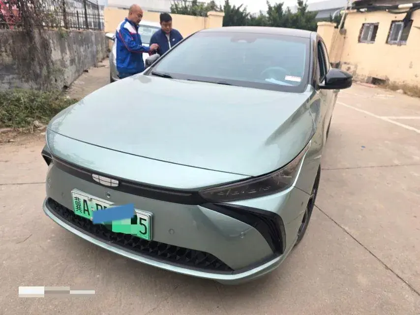 2022 Geometry G6 BEV 70KWH