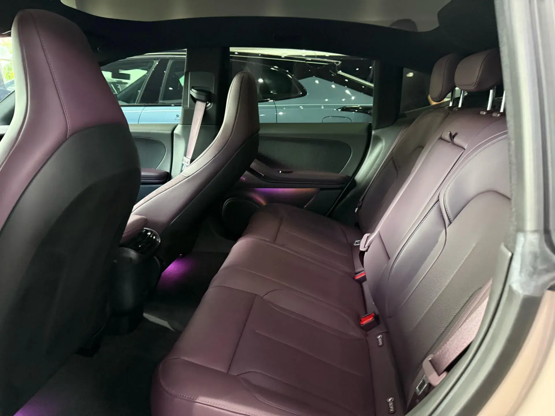 2022 NIO ET5 thumbnail 3