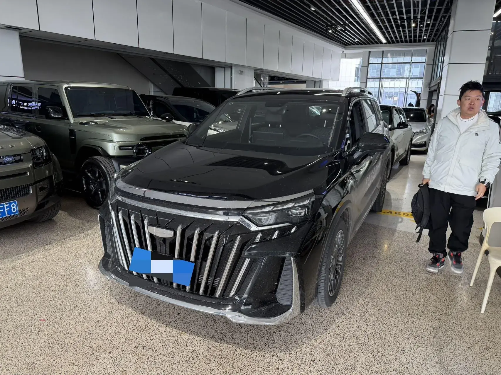 2025 GEELY MONJARO view 1