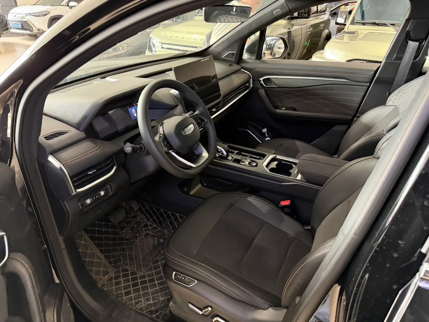 2025 GEELY MONJARO thumbnail 4