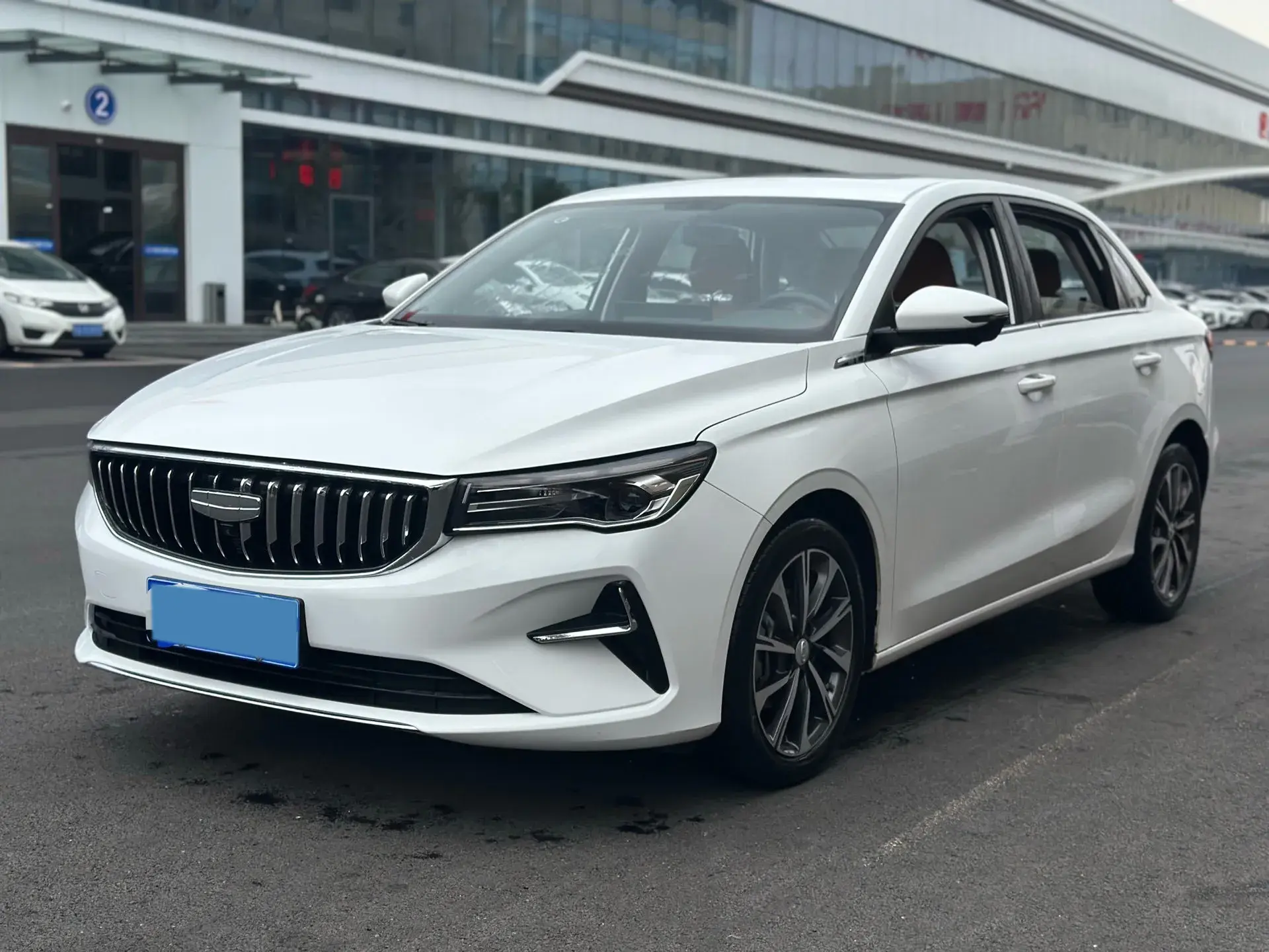 2025 GEELY EMGRAND view 1