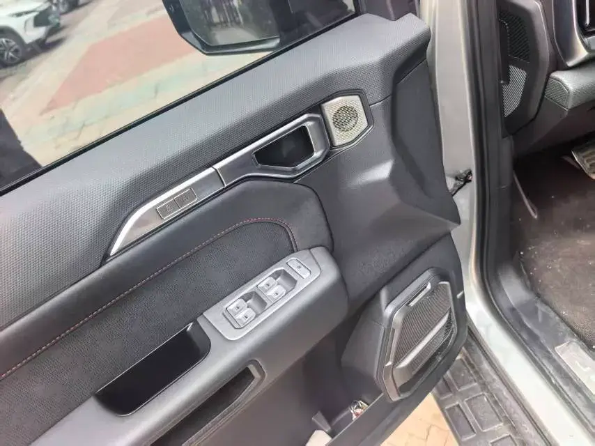 2023 JETOUR TRAVELLER thumbnail 3