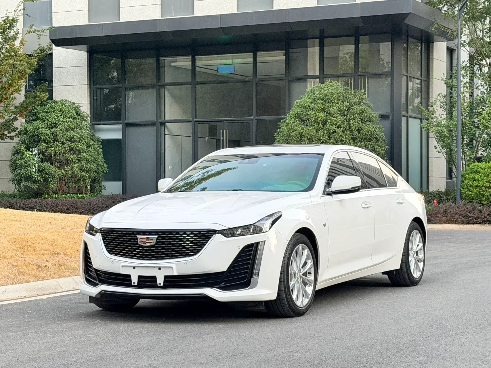 2022 CADILLAC CT5 view 1