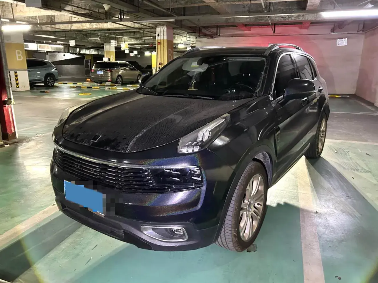 2017 LYNK&CO 01 view 1
