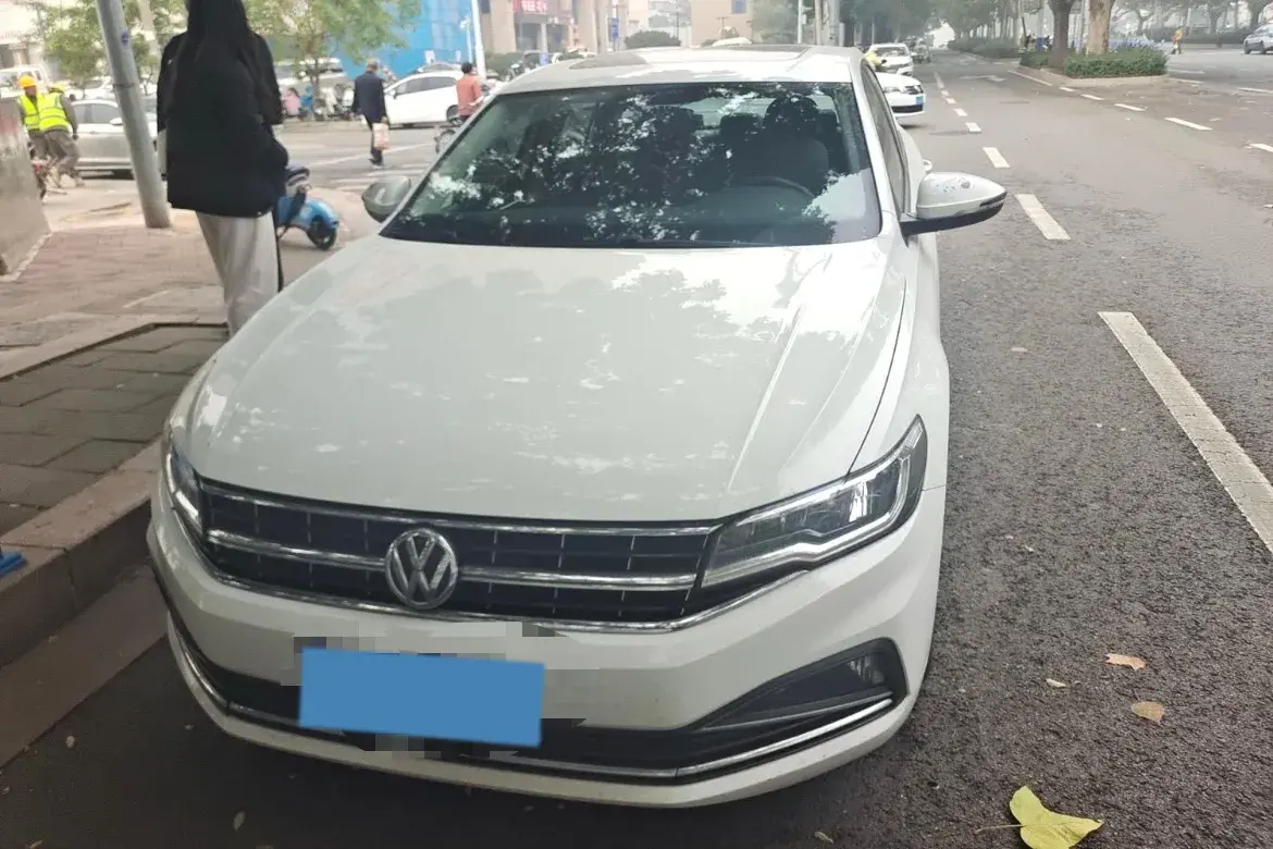 2019 VOLKSWAGEN BORA thumbnail 2