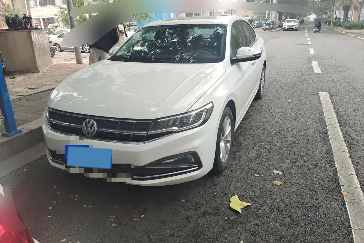 2019 VOLKSWAGEN BORA view 1