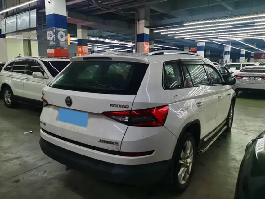 2017 SKODA KODIAK thumbnail 4