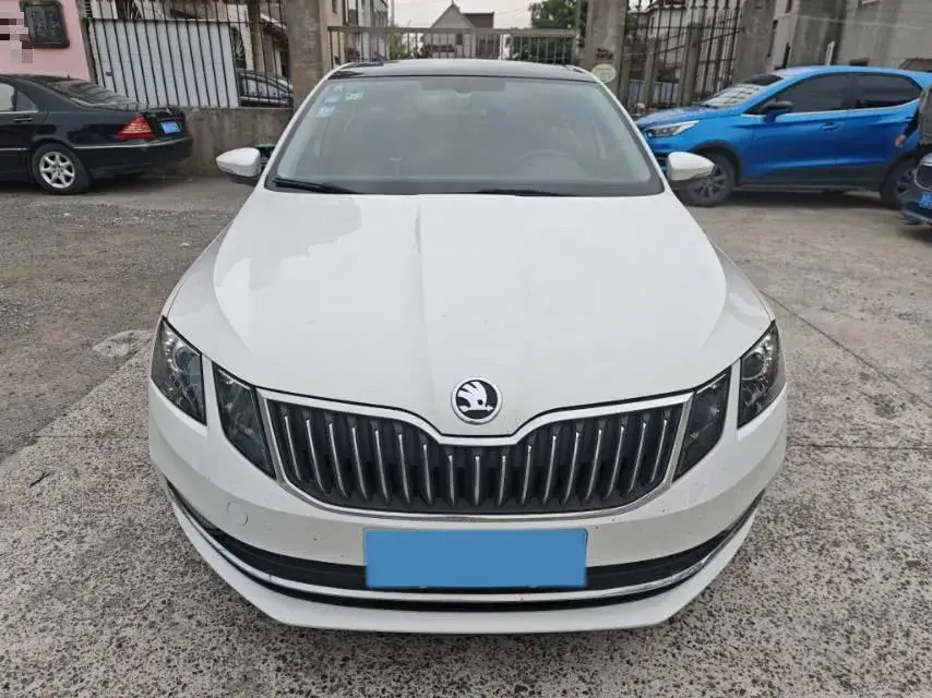 2019 SKODA OCTAVIA thumbnail 2