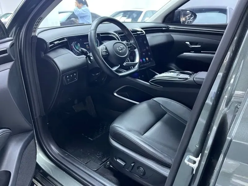 2021 Hyundai Tucson 1.5T 200HP L4 7DCT,autocango,china used car exporter,china ev exporter,chinese used car exporter,chinese used ev exporter