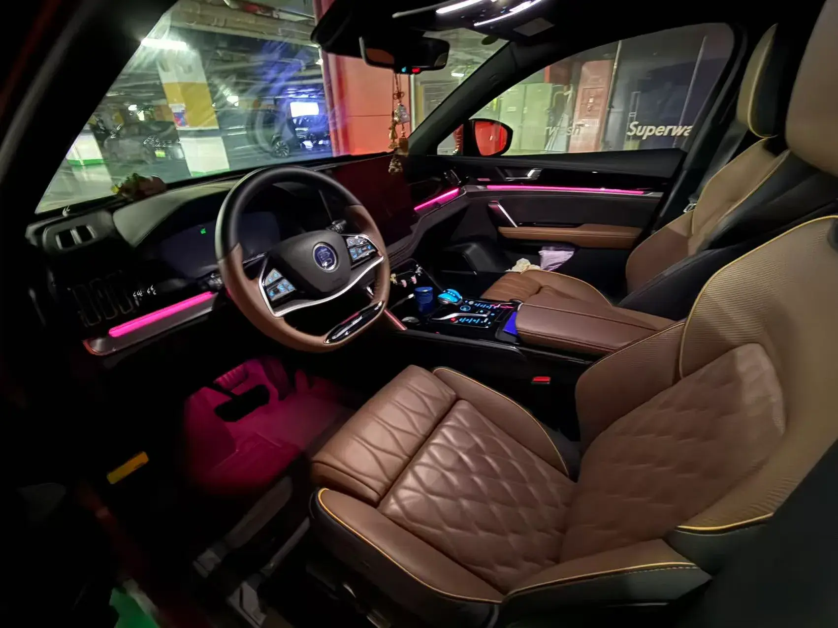 2021 BYD TANG thumbnail 2