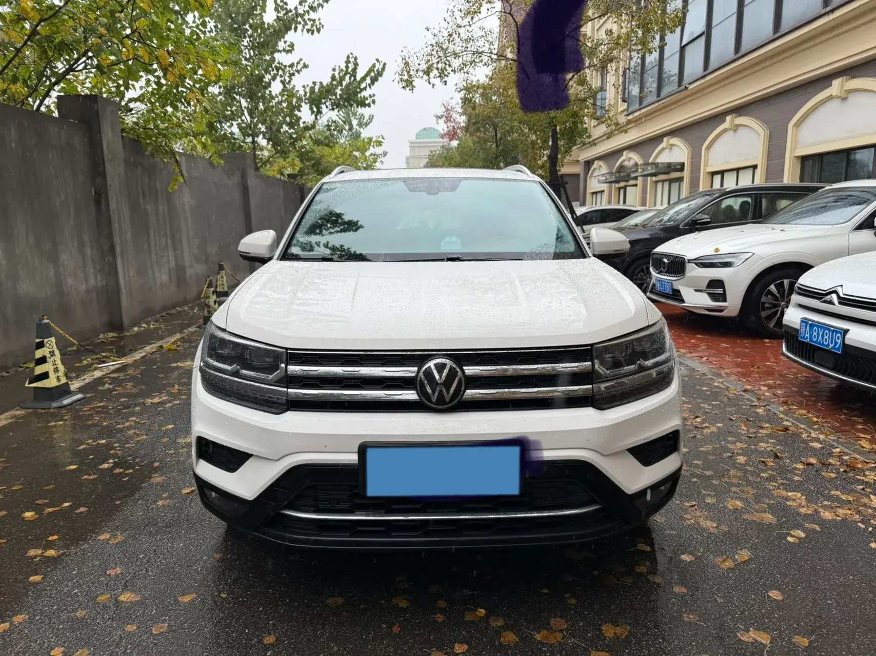 2021 VOLKSWAGEN THARU thumbnail 2