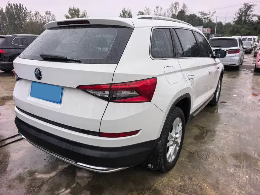 2018 SKODA KODIAK thumbnail 4