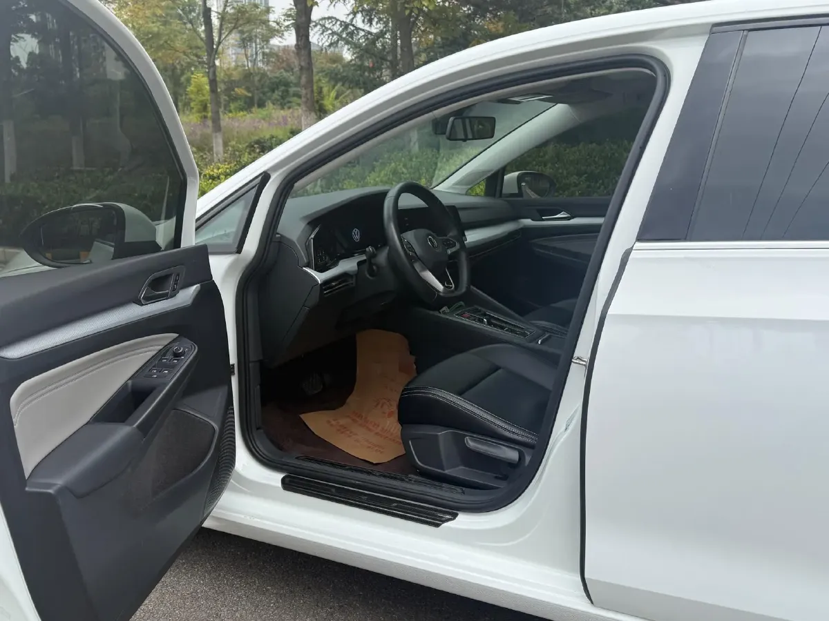 2021 Volkswagen Golf 1.4T 150HP L4 7DCT,autocango,china used car exporter,china ev exporter,chinese used car exporter,chinese used ev exporter