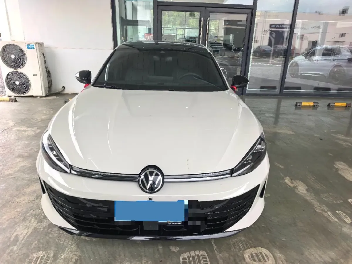 2026 Volkswagen Lamando 2.0T 220HP L4 7DCT,autocango,china used car exporter,china ev exporter,chinese used car exporter,chinese used ev exporter