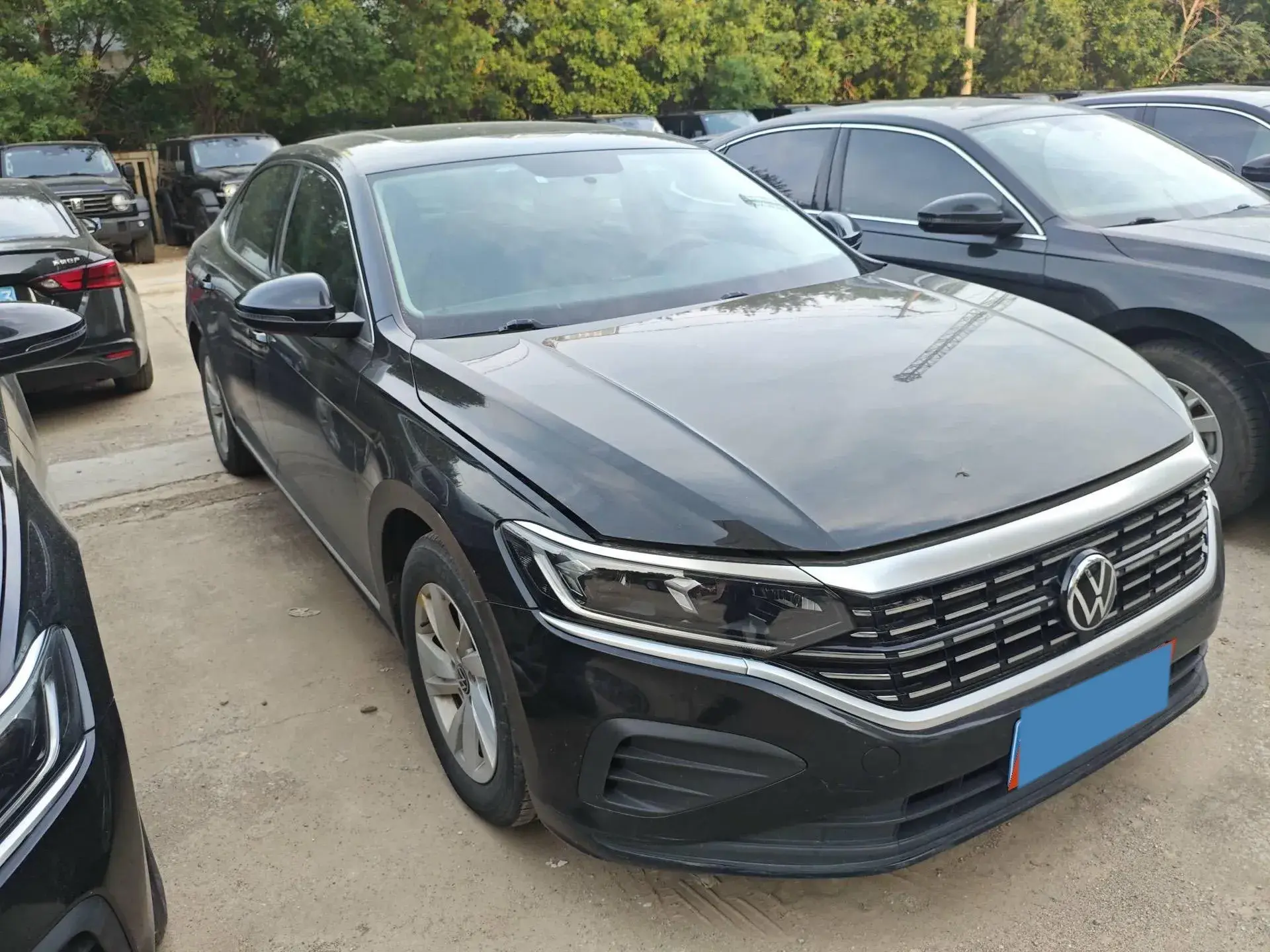 2022 VOLKSWAGEN PASSAT thumbnail 4