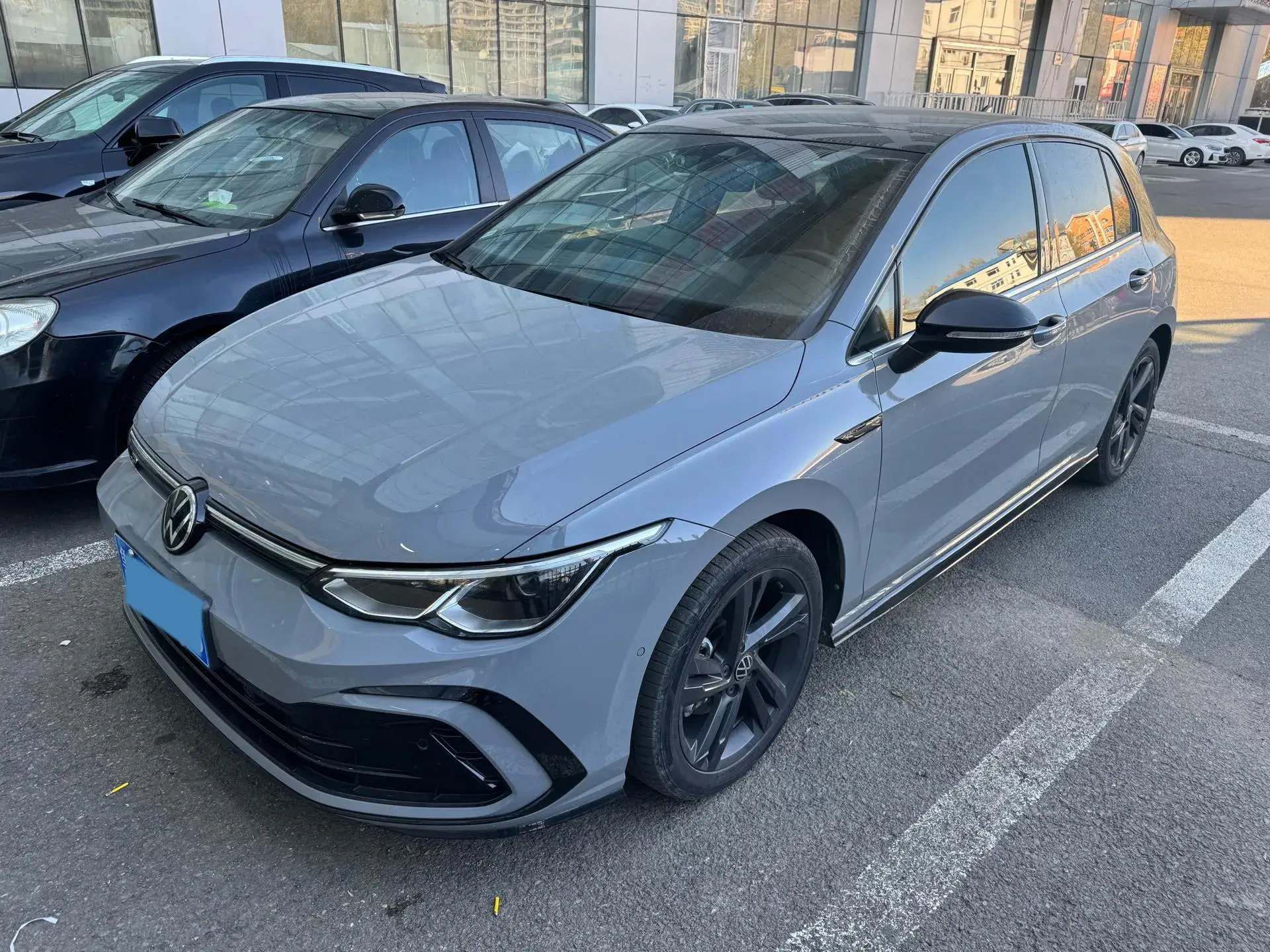 2021 VOLKSWAGEN GOLF view 1