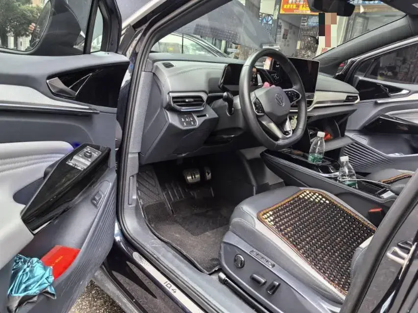 2022 VOLKSWAGEN ID.4 thumbnail 2