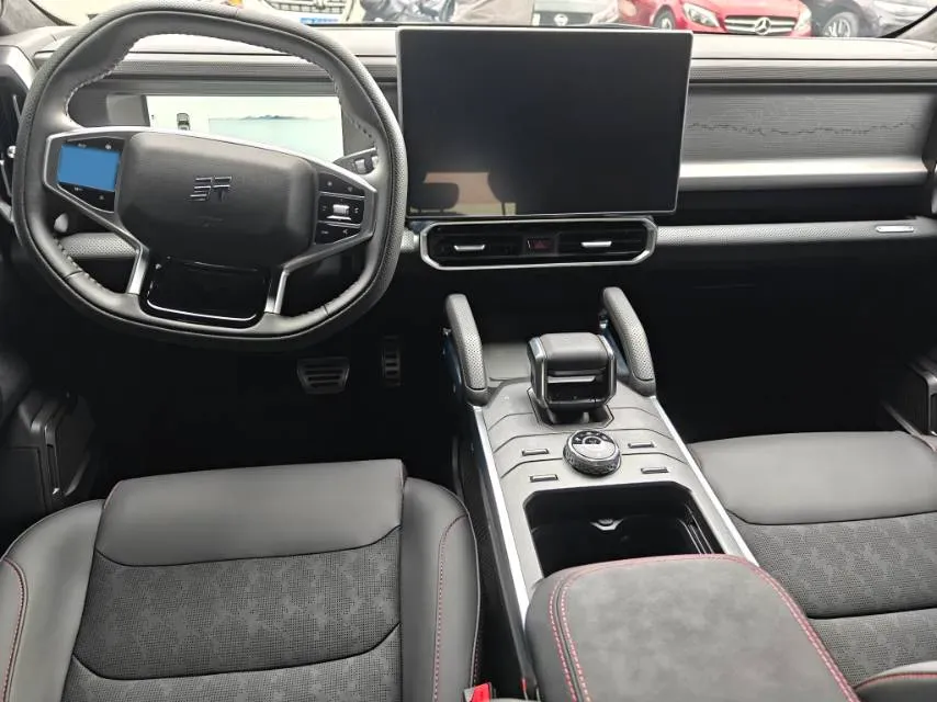 2025 Jetour Traveller 2.0T 254HP L4 7DCT,autocango,china used car exporter,china ev exporter,chinese used car exporter,chinese used ev exporter