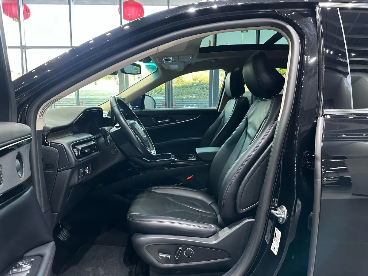 2021 Lincoln Nautilus 2.0T 245HP L4 8AT,autocango,china used car exporter,china ev exporter,chinese used car exporter,chinese used ev exporter