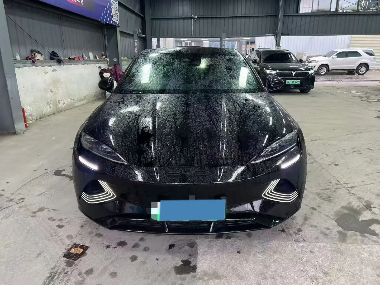 2022 BYD SEAL thumbnail 2