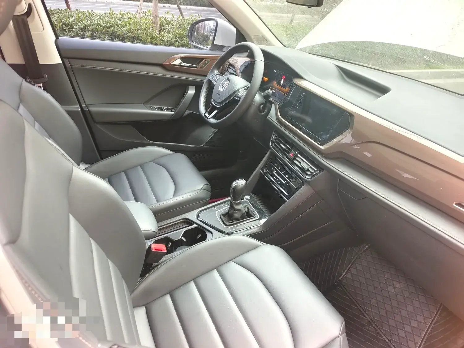 2021 VOLKSWAGEN THARU thumbnail 2