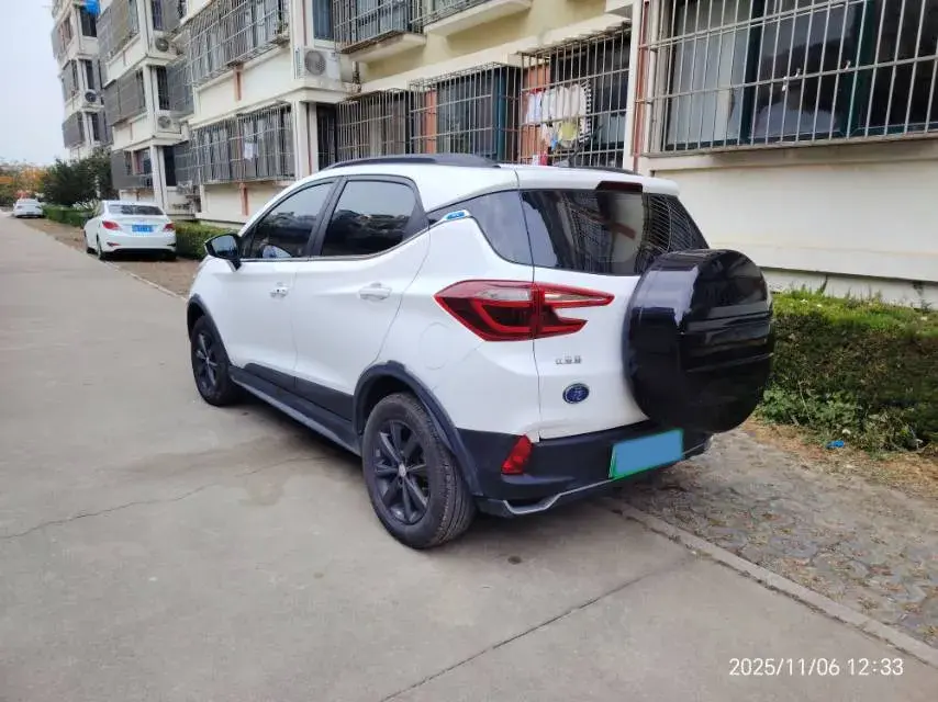 2018 BYD YUAN thumbnail 4