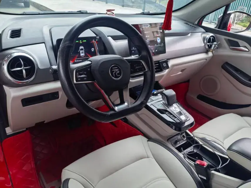 2021 BYD YUAN thumbnail 4