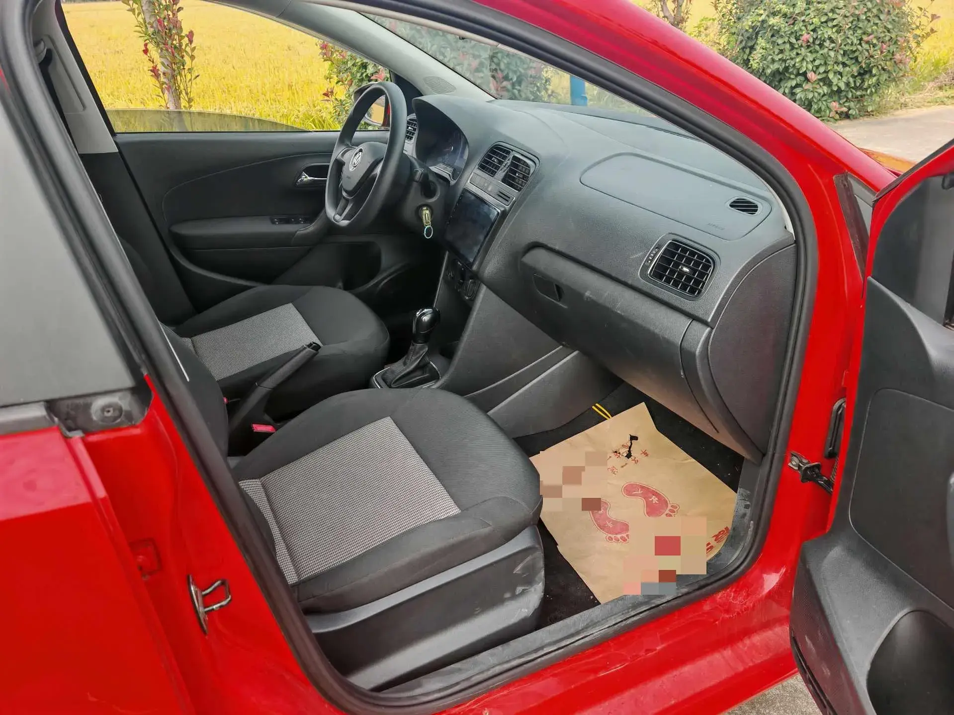 2016 VOLKSWAGEN POLO thumbnail 4