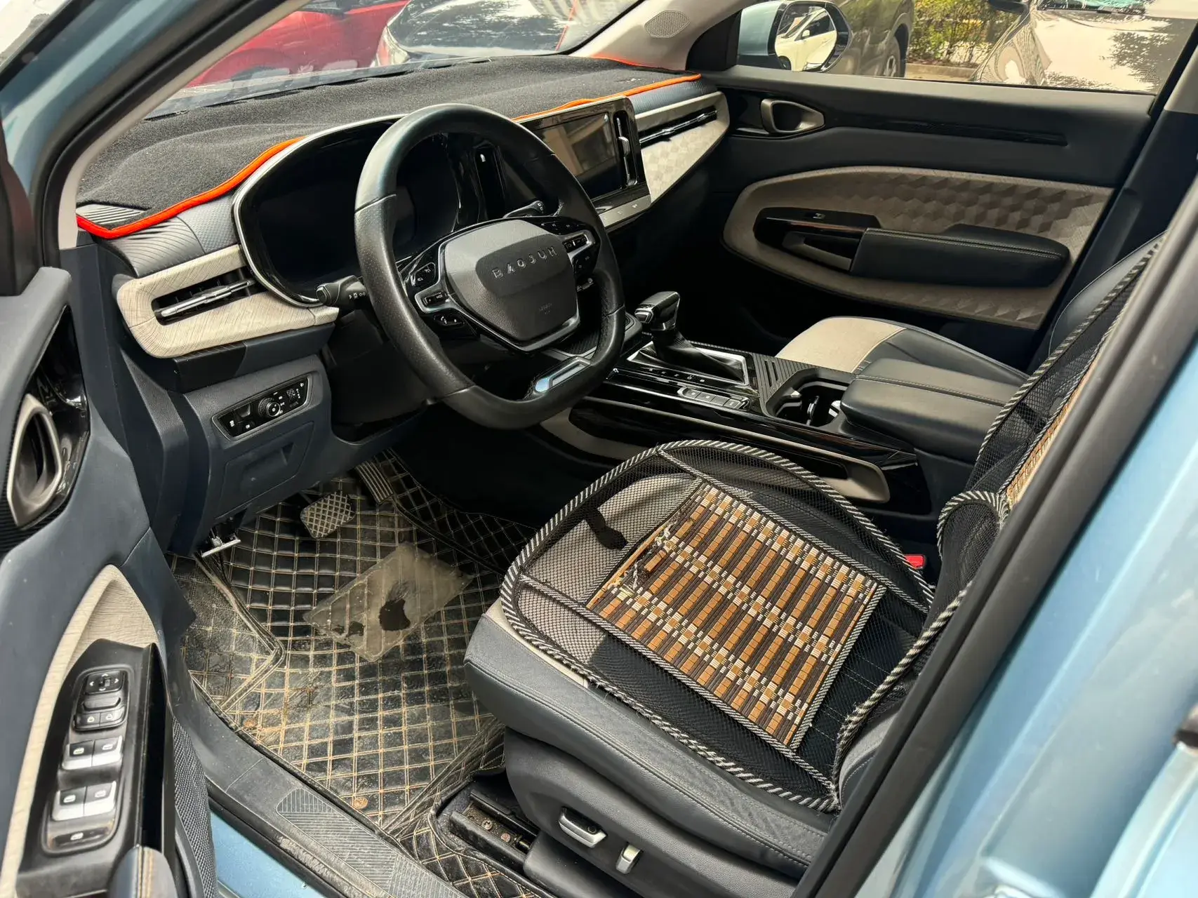 2019 BAOJUN 730 thumbnail 3