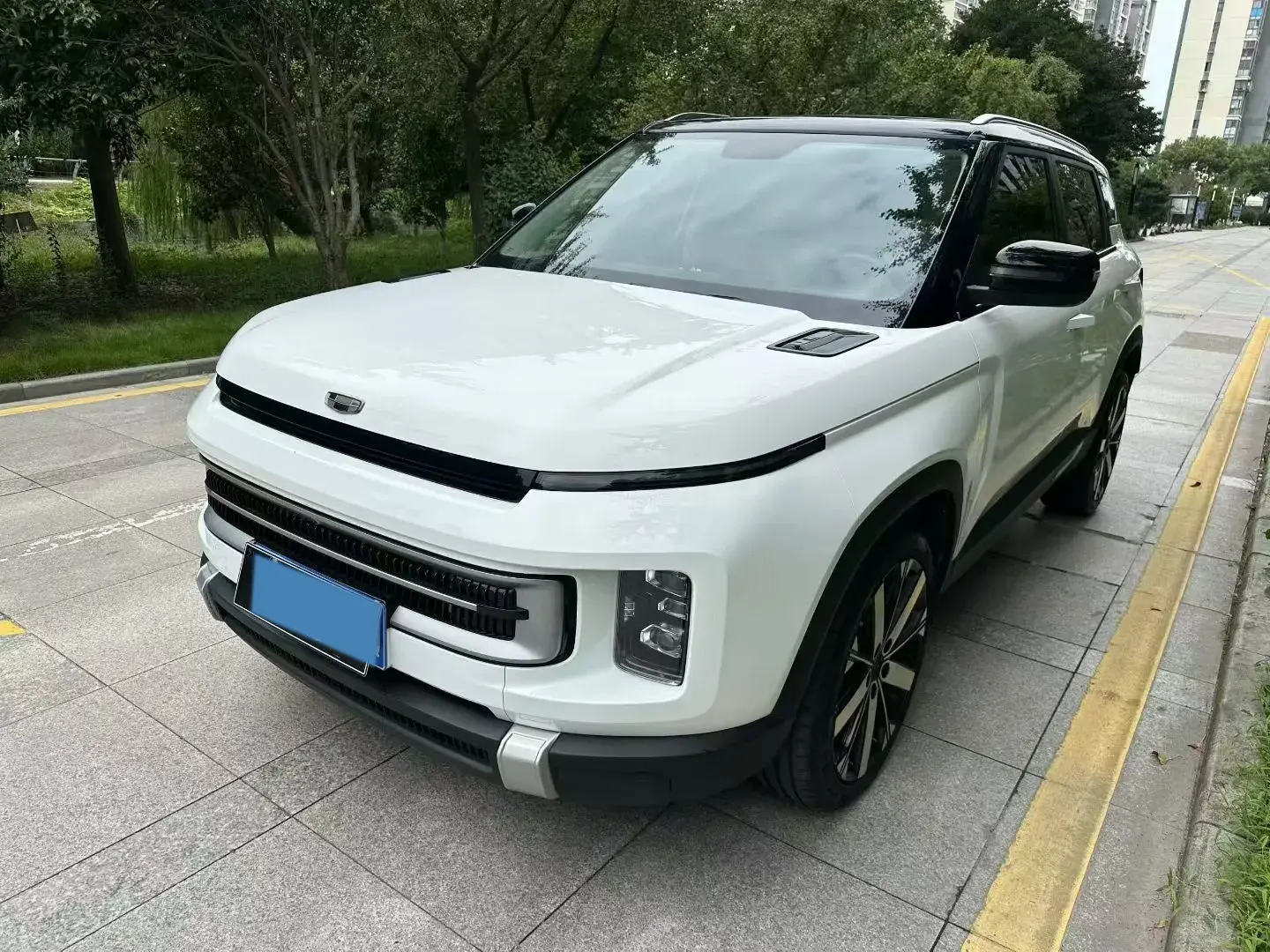 2023 GEELY ICON view 1