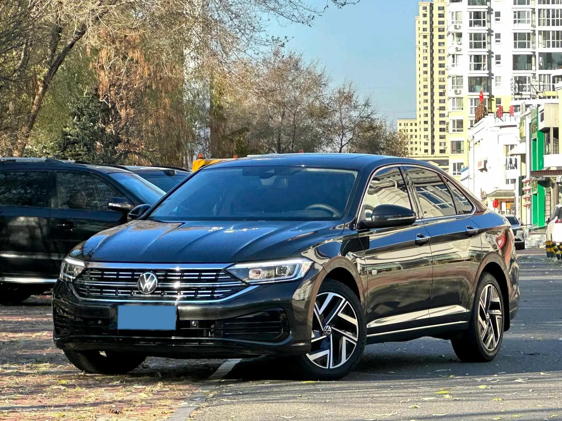 2023 VOLKSWAGEN SAGITAR view 1