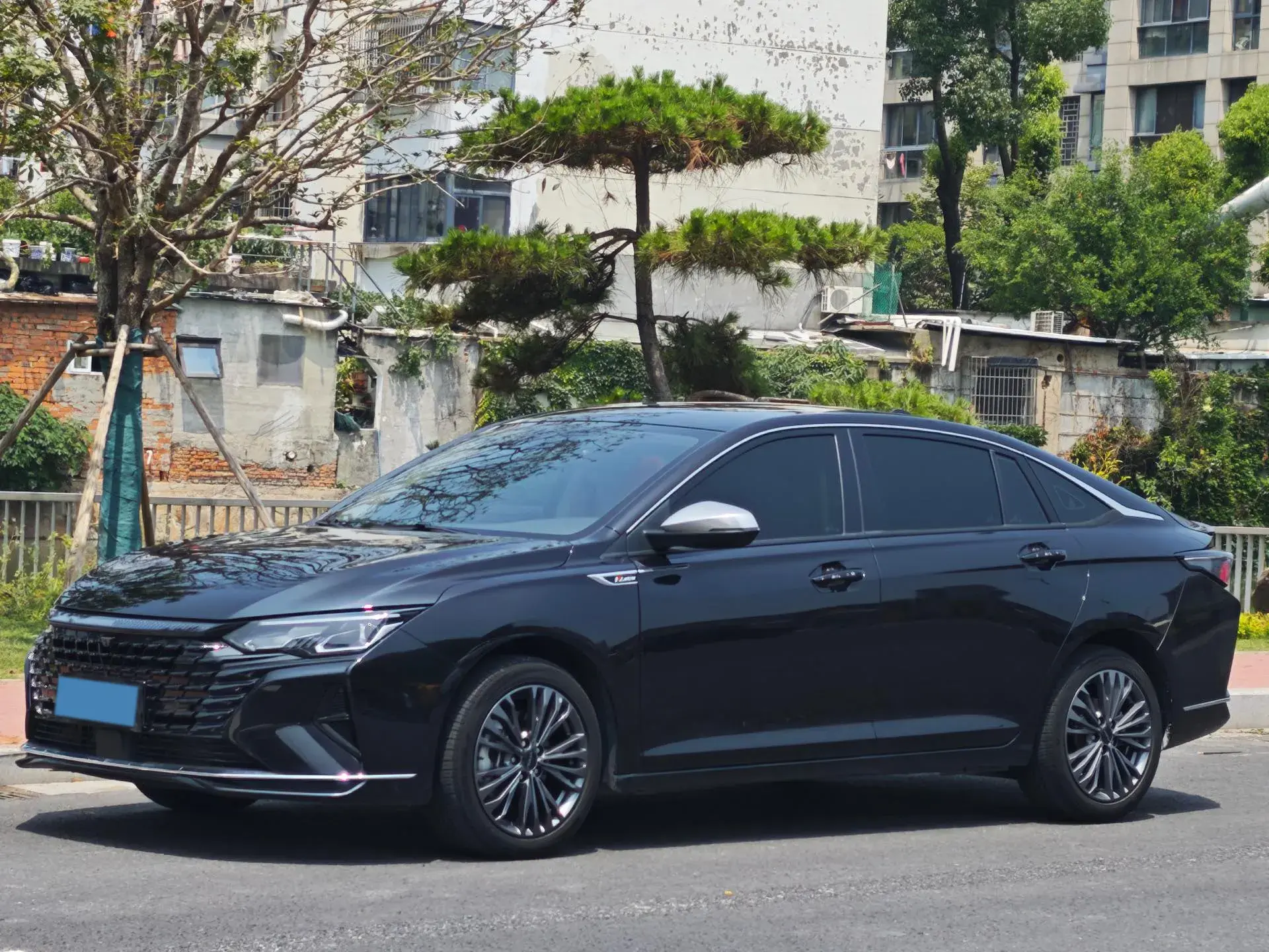 2021 DONGFENG AEOLUS view 1