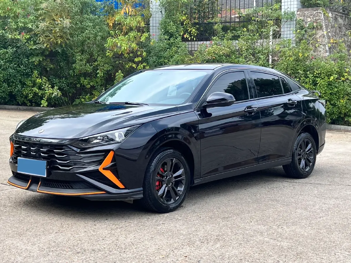 2023 DongFeng Aeolus YiXuan 1.5L 125HP L4 6DCT