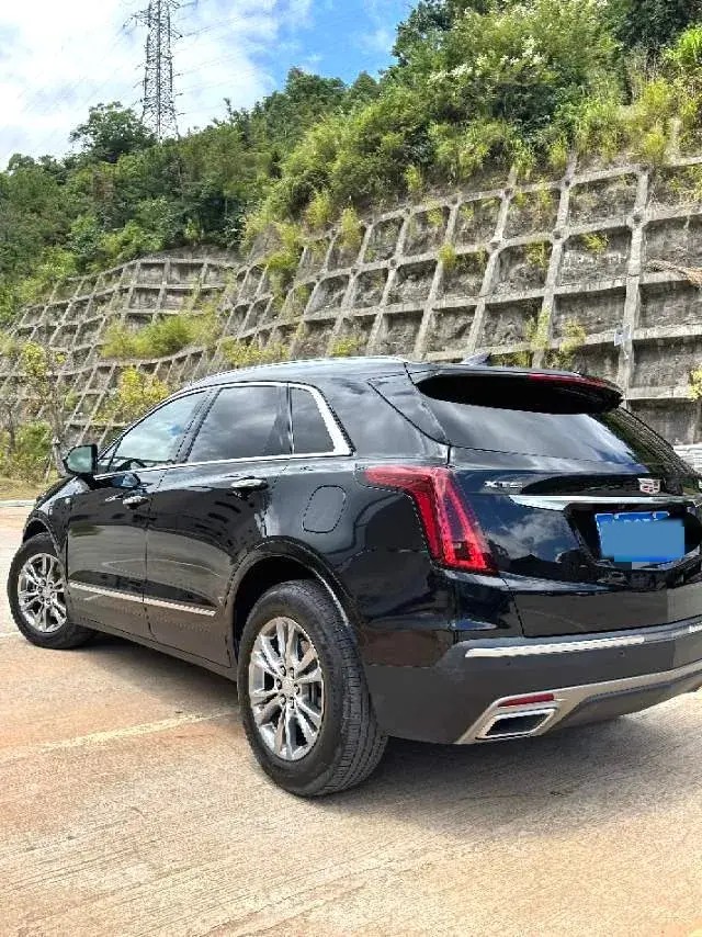 2021 CADILLAC XT5 thumbnail 3