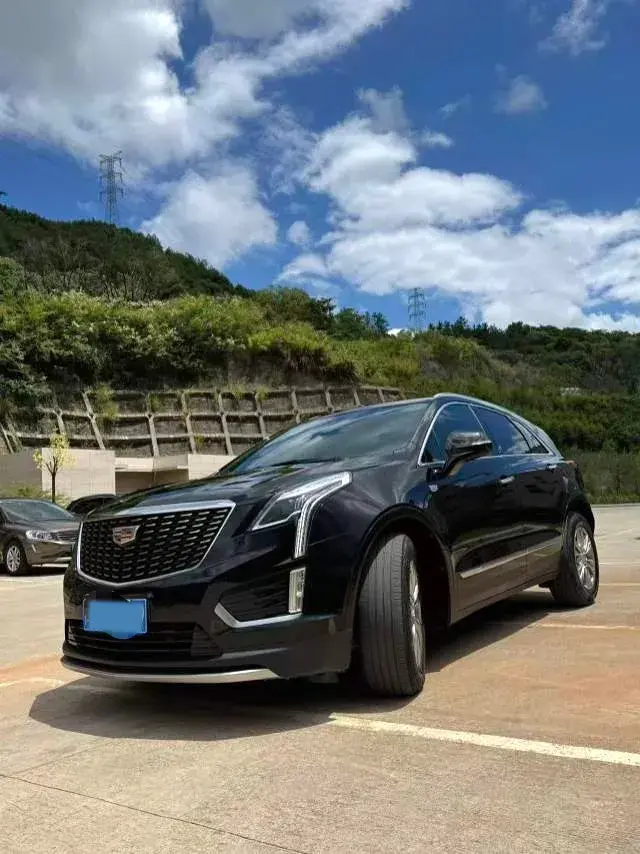 2021 CADILLAC XT5 view 1