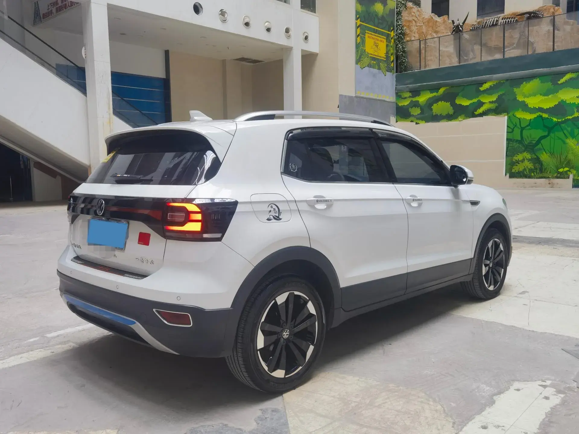 2020 VOLKSWAGEN TACQUA thumbnail 3