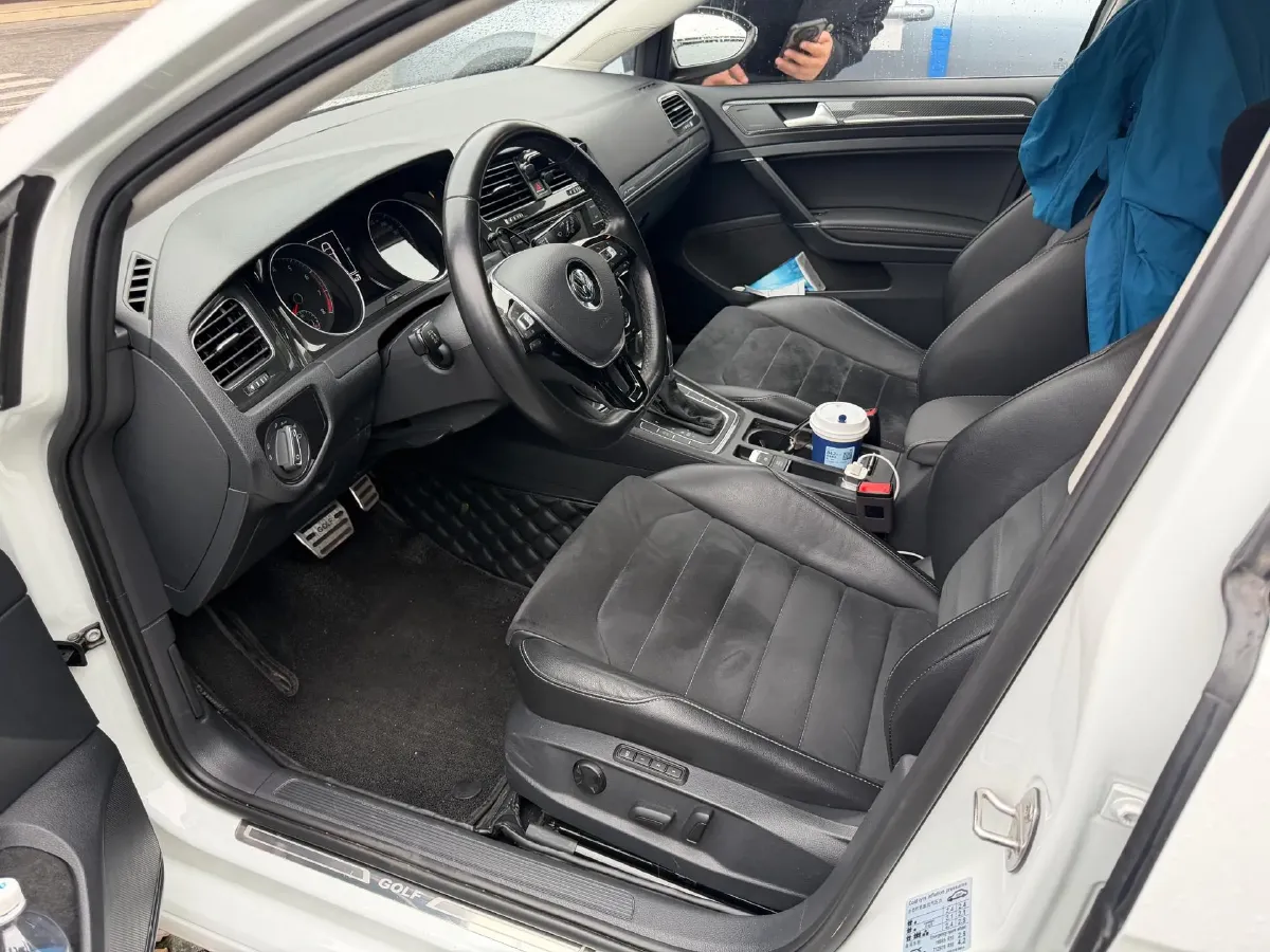 2018 Volkswagen Golf 1.4T 131HP L4 7DCT,autocango,china used car exporter,china ev exporter,chinese used car exporter,chinese used ev exporter