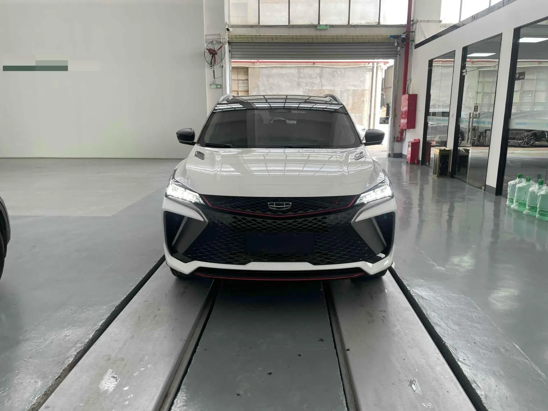 2022 GEELY COOLRAY thumbnail 2