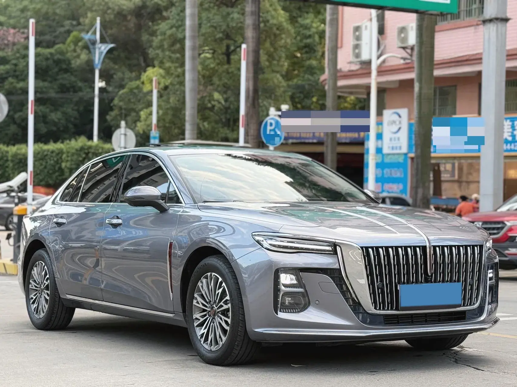 2024 HONGQI H5 thumbnail 2