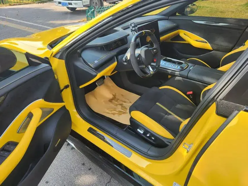 2025 MI SU7 thumbnail 4