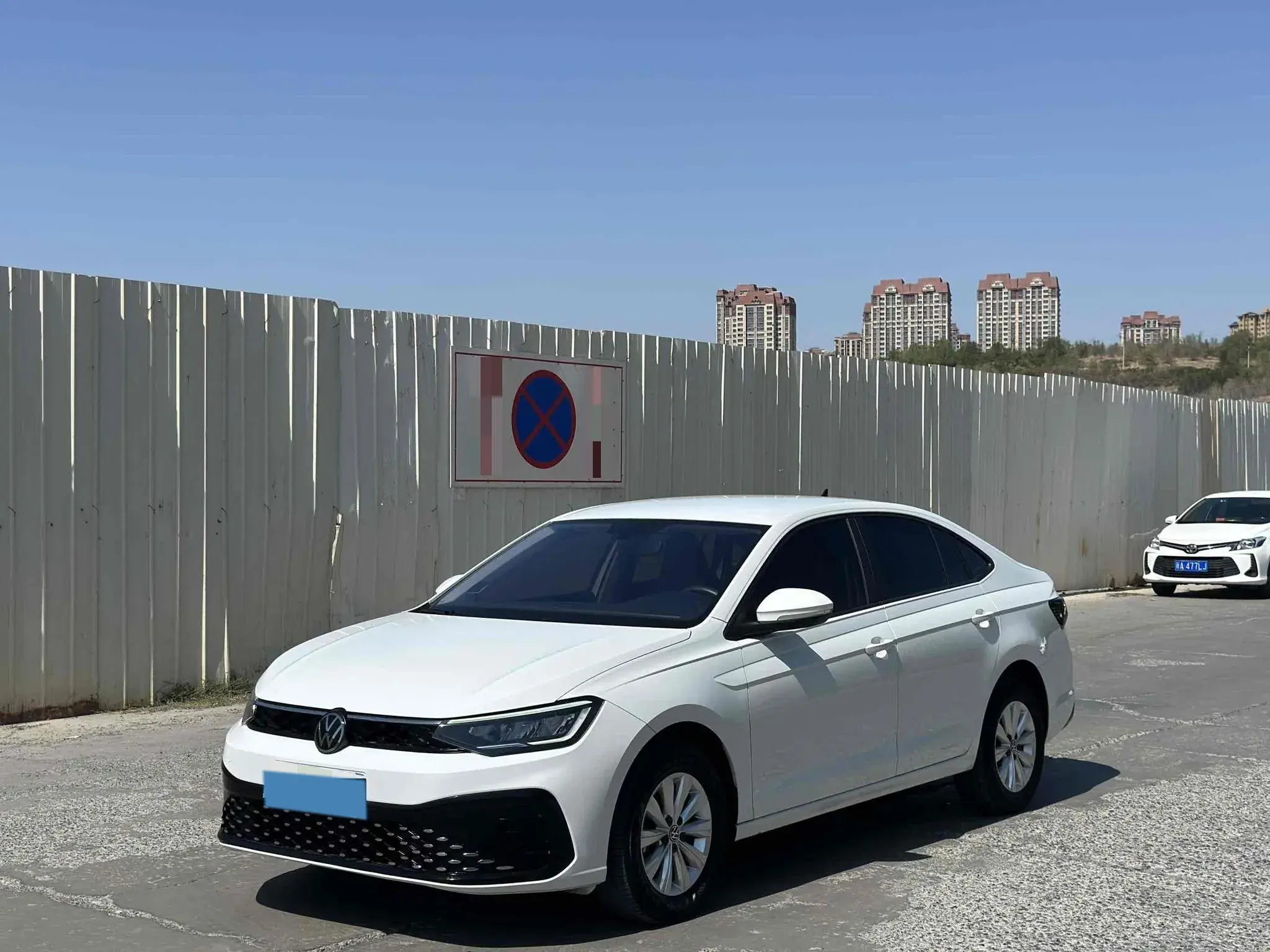2023 VOLKSWAGEN LAVIDA view 1