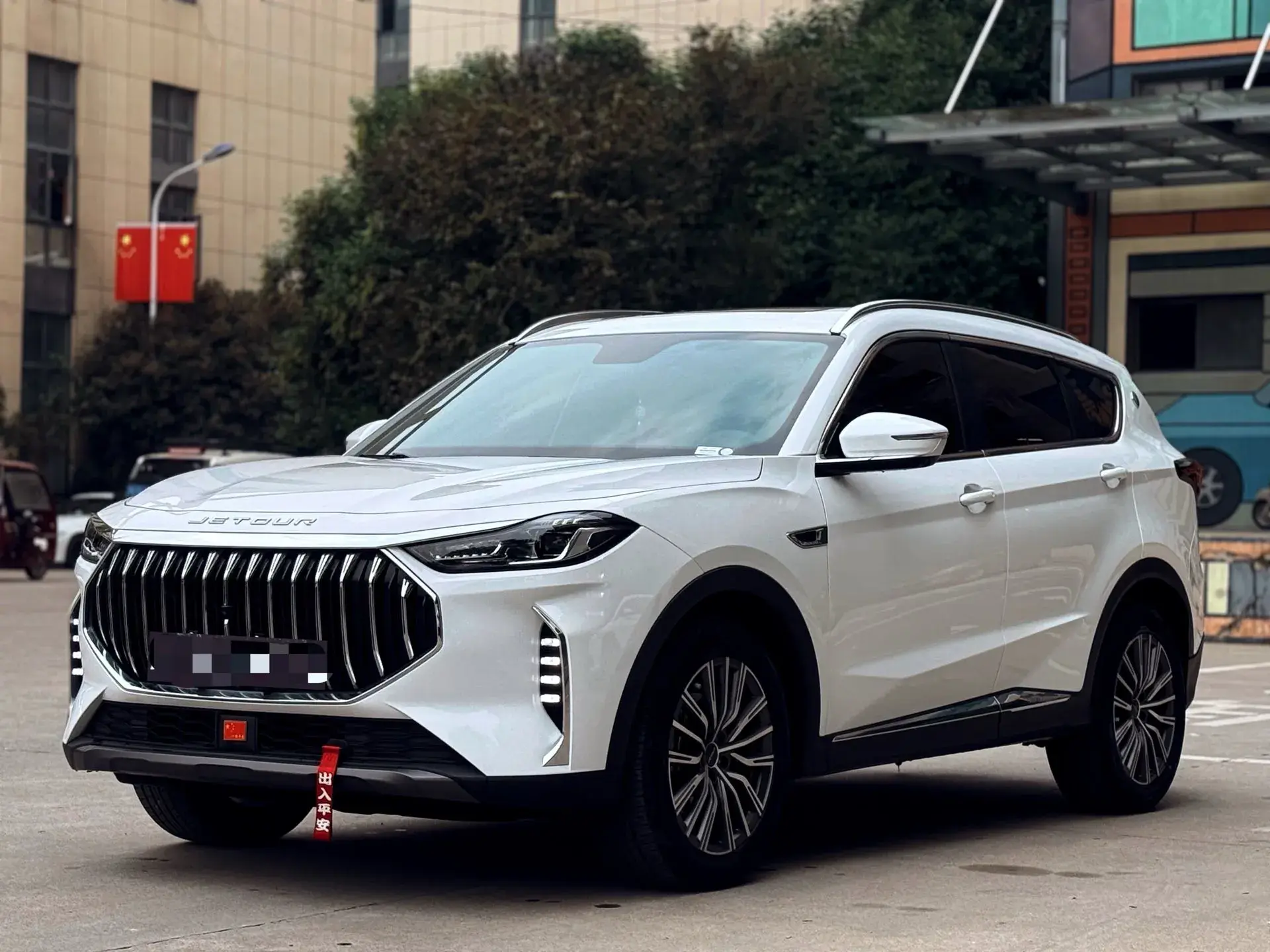 2024 JETOUR X70 view 1