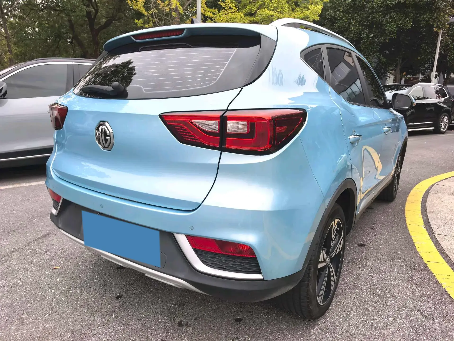 2019 MG EZS thumbnail 4